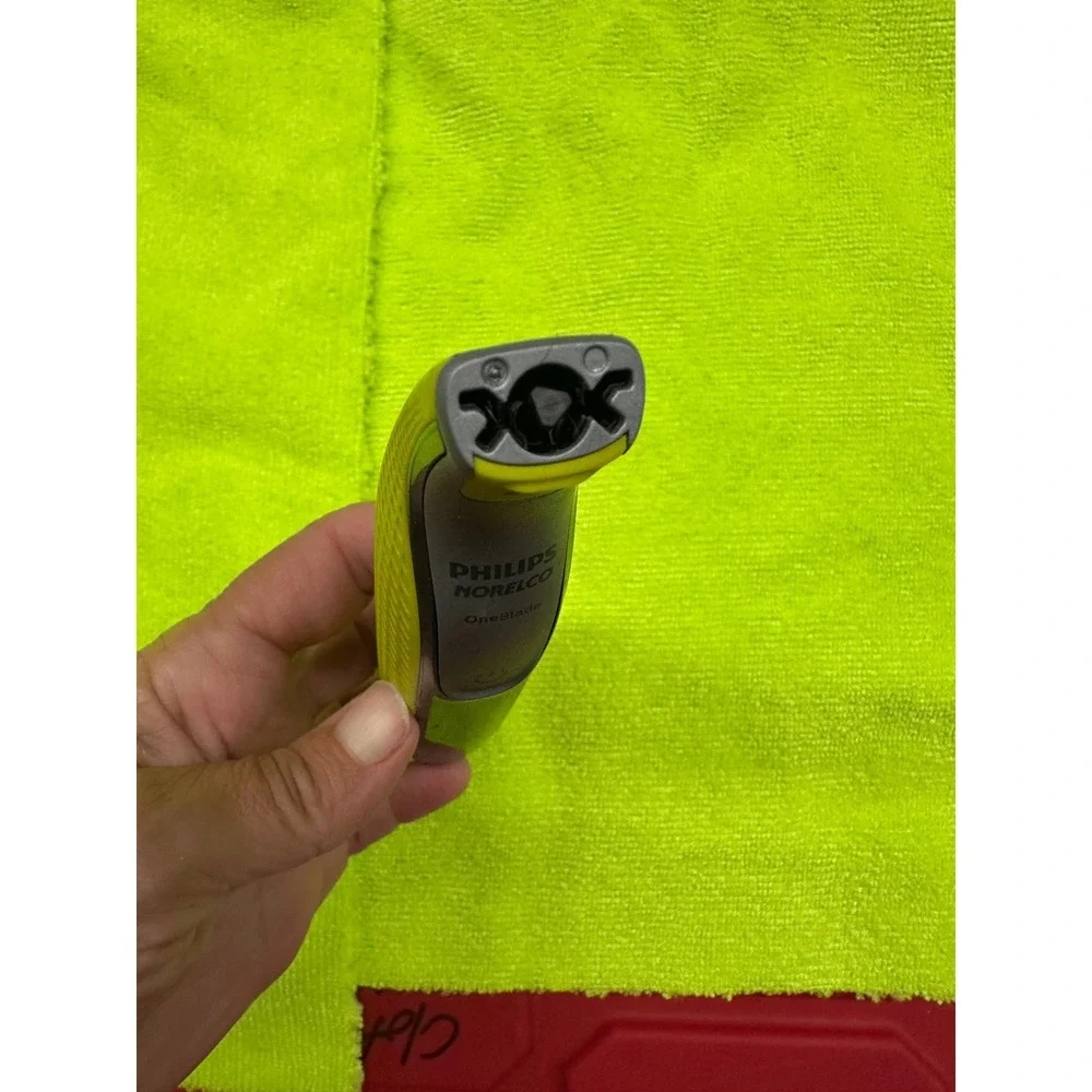 Philips Norelco OneBlade Electric Trimmer Shaver Handle QP2520 Lime Green Black